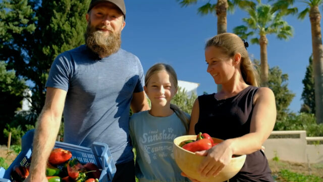 NILS_FRAHM_FUNKHAUS_TEASER_1_EUROPE.00_23_43_18.Standbild034