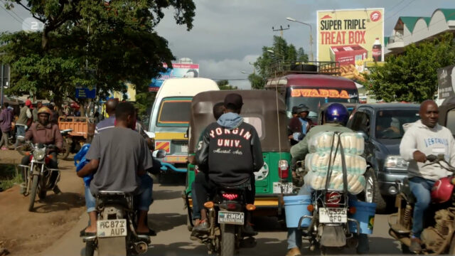Neuanfang am Kilimandscharo.mp4.00_29_15_48.Standbild016