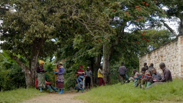 Neuanfang am Kilimandscharo.mp4.00_33_00_13.Standbild018